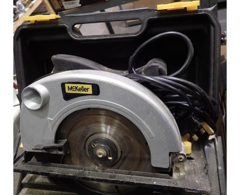 McKeller MCKMOI circular saw, in case. All electrical items in this lot have been PAT tested for safety and have passed. This