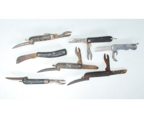 A military&nbsp;issue Warriss of Sheffield pocket knife marked 1953 with broad arrow and Oil the Joints. Together with six ot