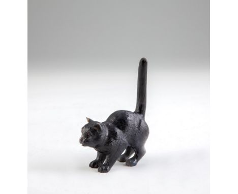   Obsidian-Katze  2. Hälfte des 20. Jh. Vollplastisch, stilisierte Darstellung einer Katze aus Obsidian in feiner Gravurarbei