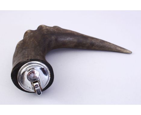 A CHINESE HORN CIGARETTE LIGHTER, 25CM.
