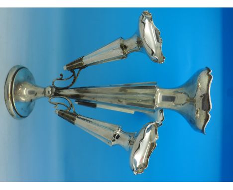 A silver epergne, Birmingham 1930, 25cm
