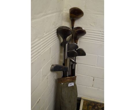 A mixed lot of assorted Vintage golf clubs.