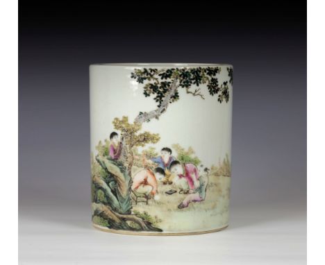 A Chinese porcelain famille rose brush pot, probably early 20th century, of cylindrical form with well painted decoration of 