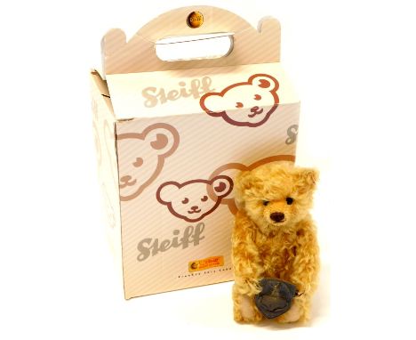 A Steiff mohair Exhibition Bear 2004, 20cm, boxed. 