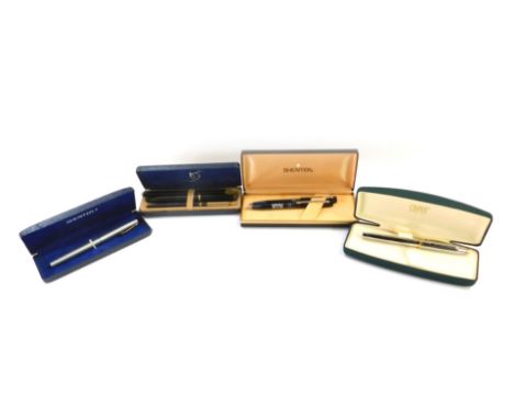 Pens, comprising Parker fountain and biro set, Shaffer TSB Bank advertising pen and pencil set, Cross fountain pen, unmarked 