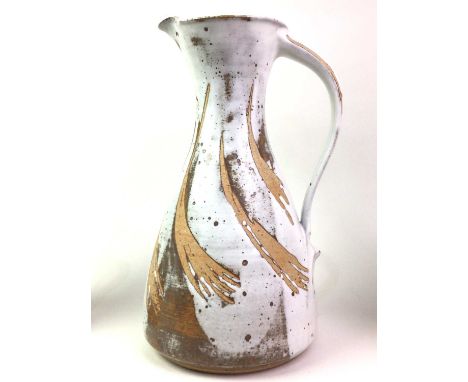 STUDIO POTTERY VASE AND TWO JUGS, ALONG WITH TWO LAMPS  including a tall red glazed vase, stoneware table lamp with shade, tw