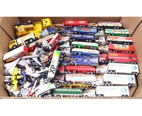 One tray containing a quantity of various Matchbox Convoy series Kingsize and similar articulated tractor units and commercia