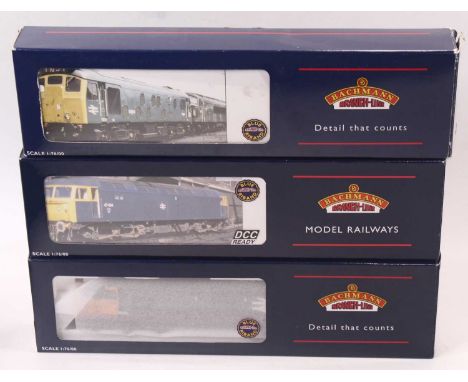 Three Bachmann 00 gauge diesel locos to include a class 37 in Railfreight grey, with yellow ends, no.37678, with snowploughs 