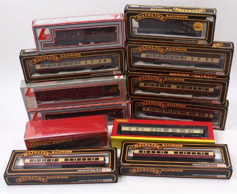 One tray containing 00 gauge coaches by various manufacturers to include three Midland Region maroon coaches, by Lima, a Main