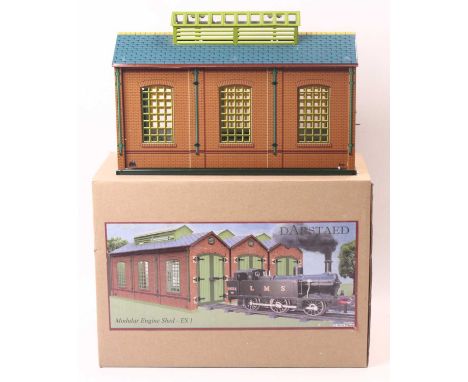 Darstaed 0 gauge single road engine shed, in near mint condition, box very good, with polystyrene inserts, one door latch mis