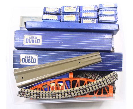 A small collection of Hornby-Dublo unboxed 3-rail track including large radius curves, straights etc. Will benefit by cleanin