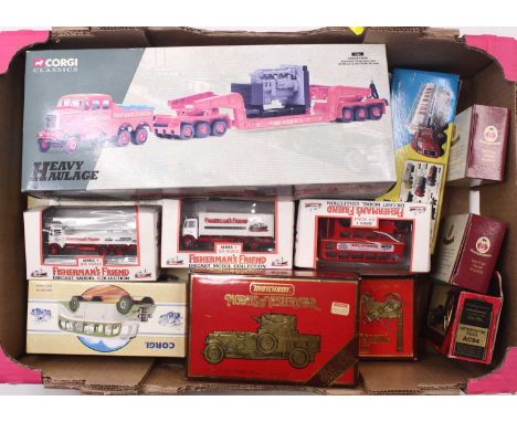One tray of Mainly Corgi modern issue vehicles, including a Heavy haulage Scammel constructor with a 24-wheeled girder traile