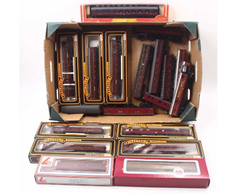 One tray of 00 gauge Midland Region coaches, including a Mail coach, a dining car, full brakes, and others, mostly boxed, by 