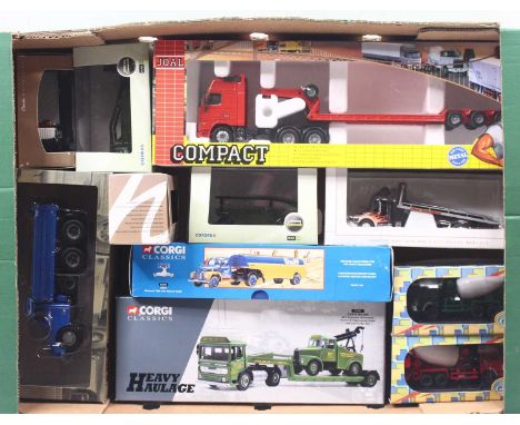 One tray of mixed commercial vehicles to include Corgi Classics, Joal Compact, Oxford and similar, Corgi Heavy Haulage Chris 