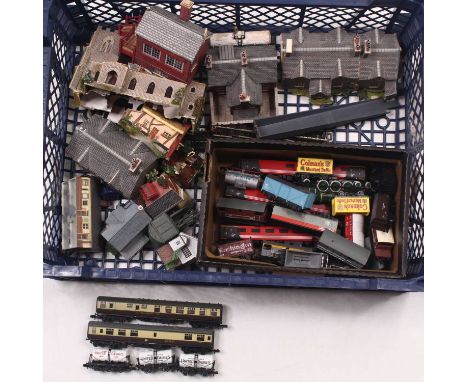 A collection of N gauge wagons and buildings including a Dapol 6 wheeled milk tanker, three Dapol gunpowder vans, a Dapol Dog