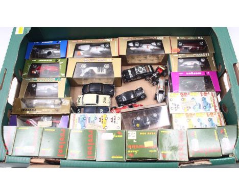 A tray of various Brumm Revival Series vintage diecasts to include an Auto Union 1936 HP520 race car and others