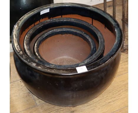 Three ceramic bowl shape planters in black W.52cm