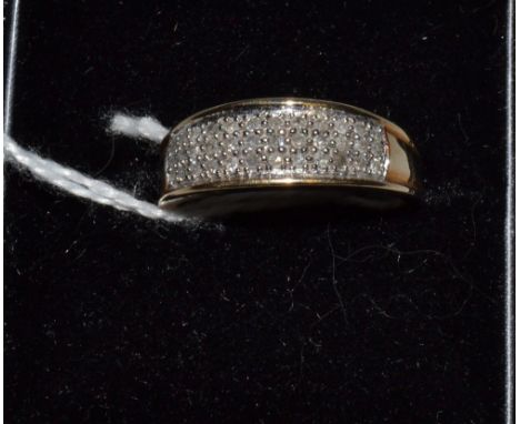 A lady's 9ct gold and diamond ring, 3g gross