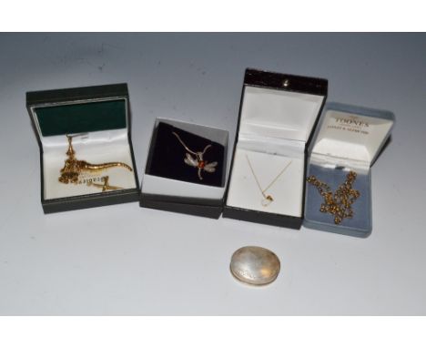 Jewellery - a 9ct gold pendant set with an opal, a gold coloured belcher chain, a sterling silver pill box, stamped 925, a si