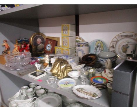 A selection of glass and ceramics to include four boxed Royal Doulton Bramley Hedge Seasons dishes, a Hutschenreuther figurin
