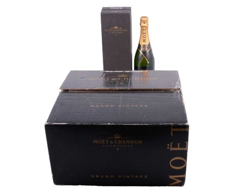 Moët &amp; Chandon, Grande Vintage champagne, 2004, 7 bottles in presentation cartonsQty: 7