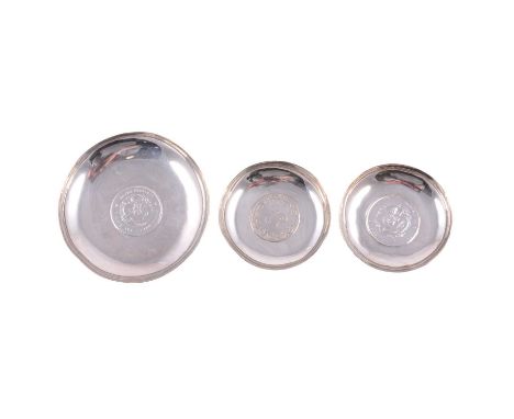 Chinese silver coin set dish, WH90, plus character mark, set with a Hu-Peh Province coin, four ball feet, diameter 11cm and t