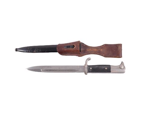 German WWII ceremonial dress bayonet, decorated blade engraved Erinnerung an meine dienstzeit, maker WKC, with metal scabbard
