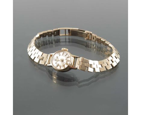 A ladies Rotary wristwatch on 9 carat gold link strap, 1.6cm wide, 20.2g