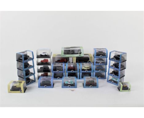 A group of 30 Oxford diecast 1:76 scale models, to include Oxford Military, Oxford Commercials, and Oxford Automobile Company