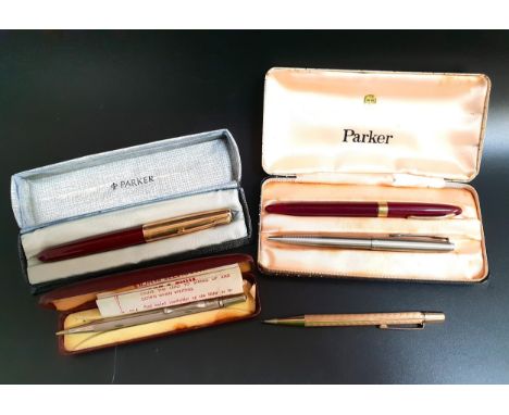 SELECTION OF PENS AND PENCILScomprising a Parker 51 fountain pen, a Parker 45 ball point pen, and a Sheaffer's fountain pen w