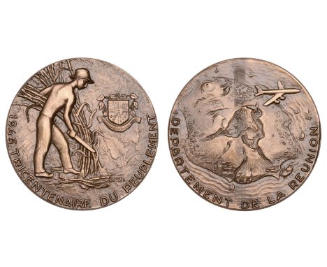 Réunion, Tricentenary of the Settlement of Réunion, 1965, a large bronze medal by G.  Guiraud, agricultural worker standing r