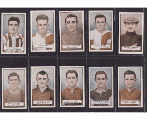 Cigarette cards, Gallaher, Famous Footballers (Green backs) (set 100 cards), (a small number with light staining, gen gd/vg)