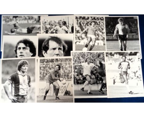 Football press photos, a collection of approx. 65 b/w press photo's, various sizes, mostly action shots by Mike Brett, mostly