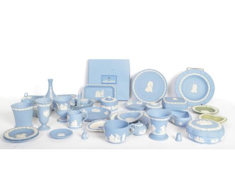 A large collection of vintage 20th century blue &amp; white Wedgwood Jasperware porcelain bone china. The lot to include comm
