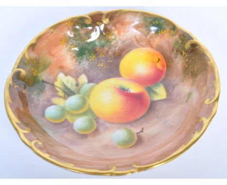 Royal Worcester - A mid 20th century circa. 1950's Royal Worcester hand painted pin dish. The dish being hand painted with a 