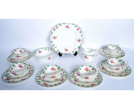 Aynsley - A vintage 20th century circa. 1940's bone china Aynsley tea service. The service comprising of teacups, saucers, si