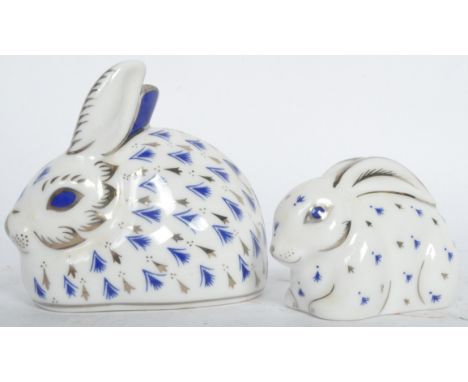 Royal Crown Derby - Two vintage 20th century Royal Crown Derby 25th Anniversary Rabbits special edition porcelain rabbit pape