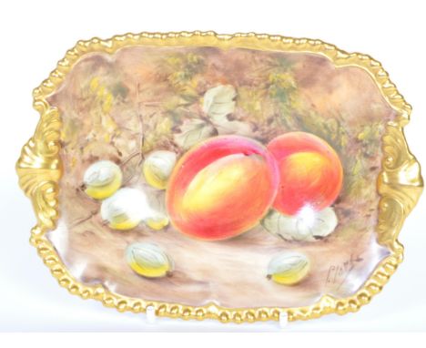 Royal Worcester - P. Love - A mid 20th century circa. 1950s Royal Worcester bone china hand painted dish. The dish being hand