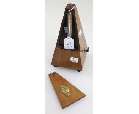 An early 20th century French walnut cased metronome 'Maelzel', 23cm