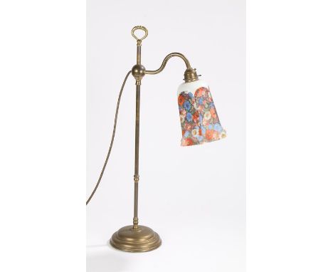 20th Century brass reading lamp, with foliate glass shade and adjustable column, 54.5cm high