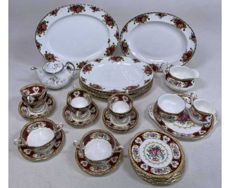ROYAL ALBERT; 'Old Country Roses' dinner ware comprising six oval dinner plates, diameter 36cm and two oval platters, togethe