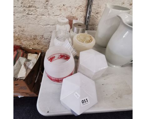 QUANTITY OF VINTAGE LIGHT SHADES