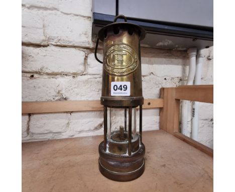MINORS LAMP