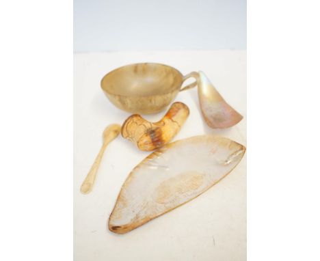 Early pipe, 2x pieces of mother of pearl & 2 others 