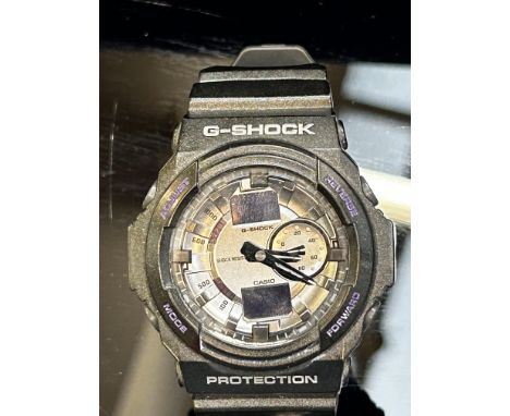 Casio G-Shock protection wristwatch, all round good condition requires battery 