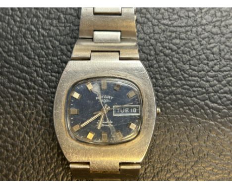 Vintage Rotary automatic wristwatch, crown missing, crack to dial. Currently ticking 