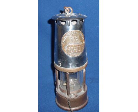 GR6S M & Q Protector miners lamp (3580)