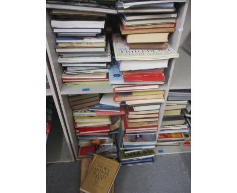 A large collection of books to include Encyclopaedias, a Polish 'Bitwa O Monte Cassino' by M Wankowicz A/F, books on War, Avi
