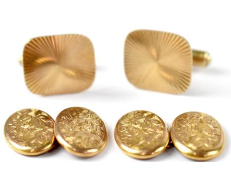 Two pairs of gentlemen's 9ct gold cufflinks comprising a pair of square cufflinks with engine turned decoration and folding b