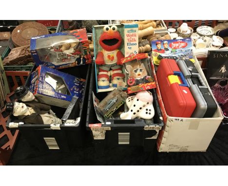 COLLECTION OF VINTAGE TOYS INCLUDING MECCANO